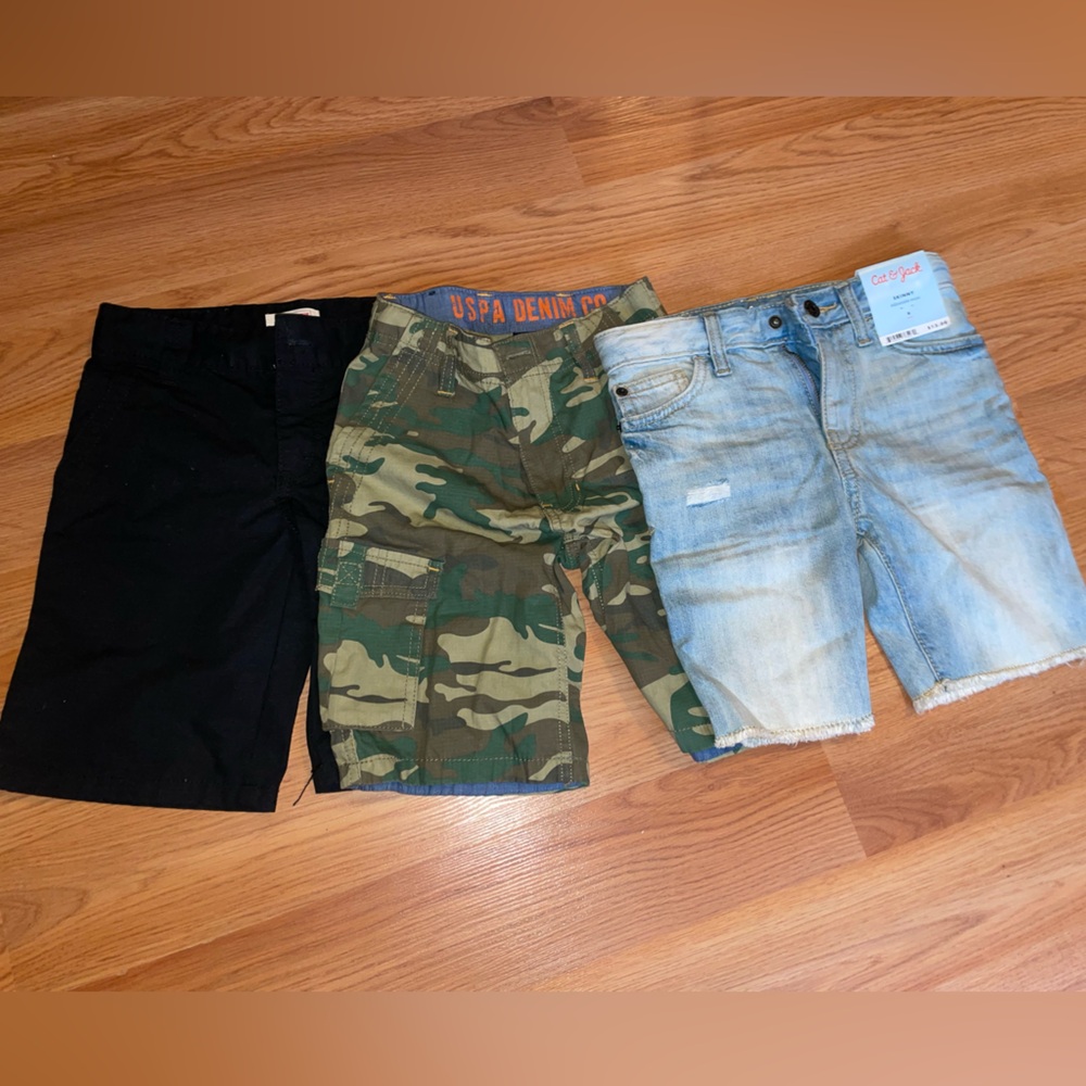 Polo.  LEVIS and Cat & Jack shorts